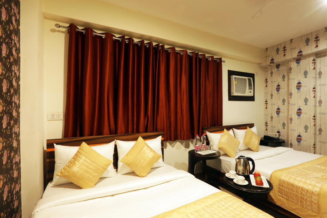 Hotel Green Plaza At Airport Neu-Delhi Exterior foto