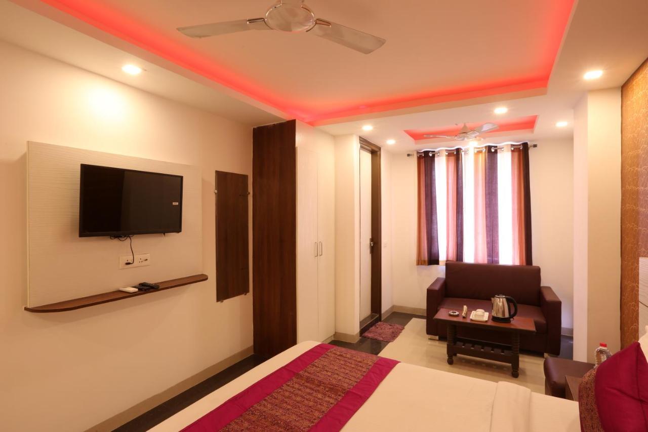 Hotel Green Plaza At Airport Neu-Delhi Exterior foto