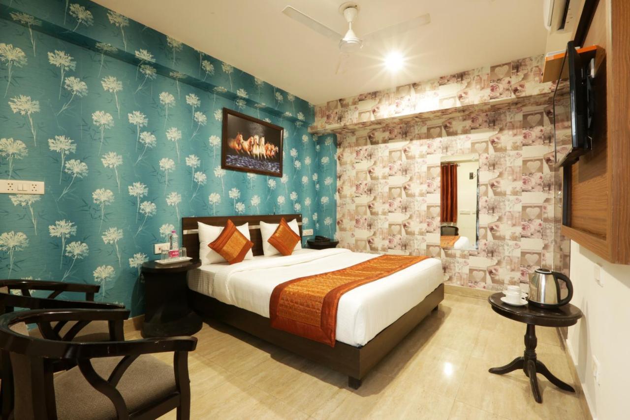 Hotel Green Plaza At Airport Neu-Delhi Exterior foto